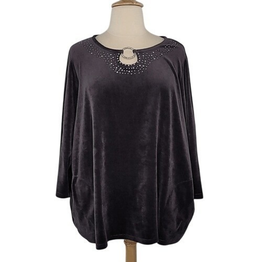 Quacker Factory Gray Velour Top‎